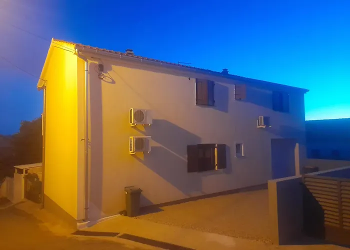 Apartman With Parking Space Sveti Filip I Jakov, Biograd - 23778 *