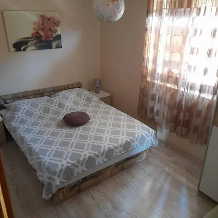 With Parking Space Sveti Filip I Jakov, Biograd - 23778 *